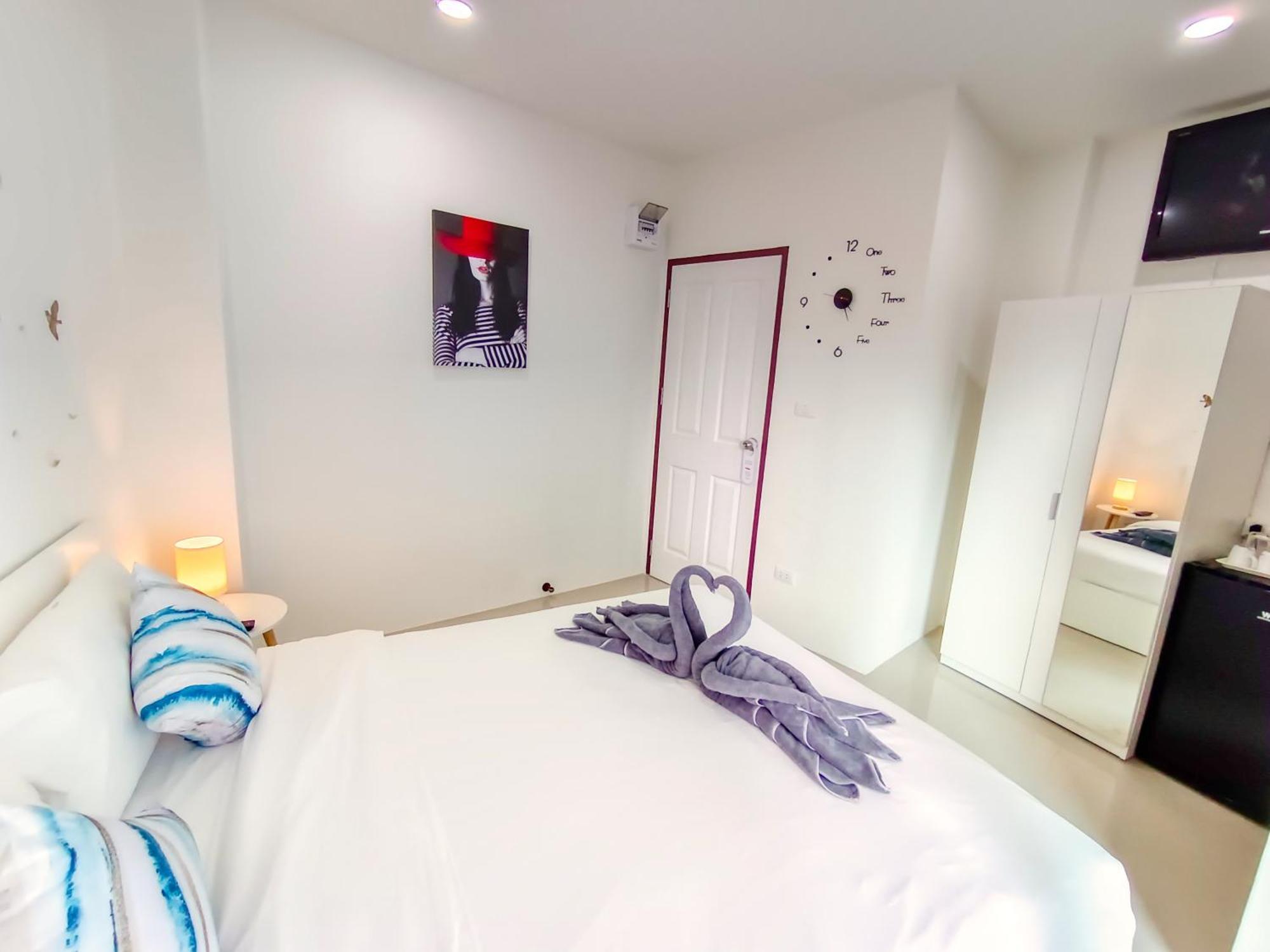 Sailor Hotel Pattaya Room photo